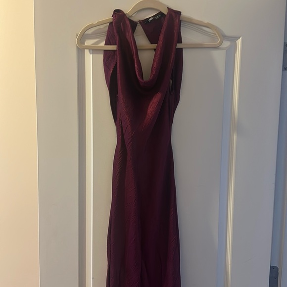 ZARA BACKLESS DRESS - Picture 1 of 5